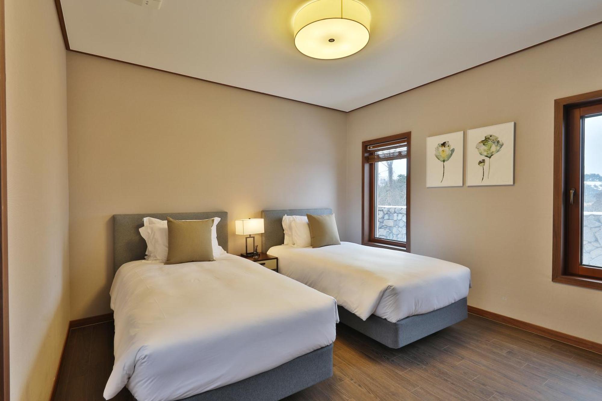 Camphortree Hotel And Resort Jeju Eksteriør billede