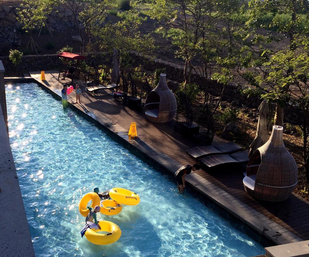 Camphortree Hotel And Resort Jeju Eksteriør billede