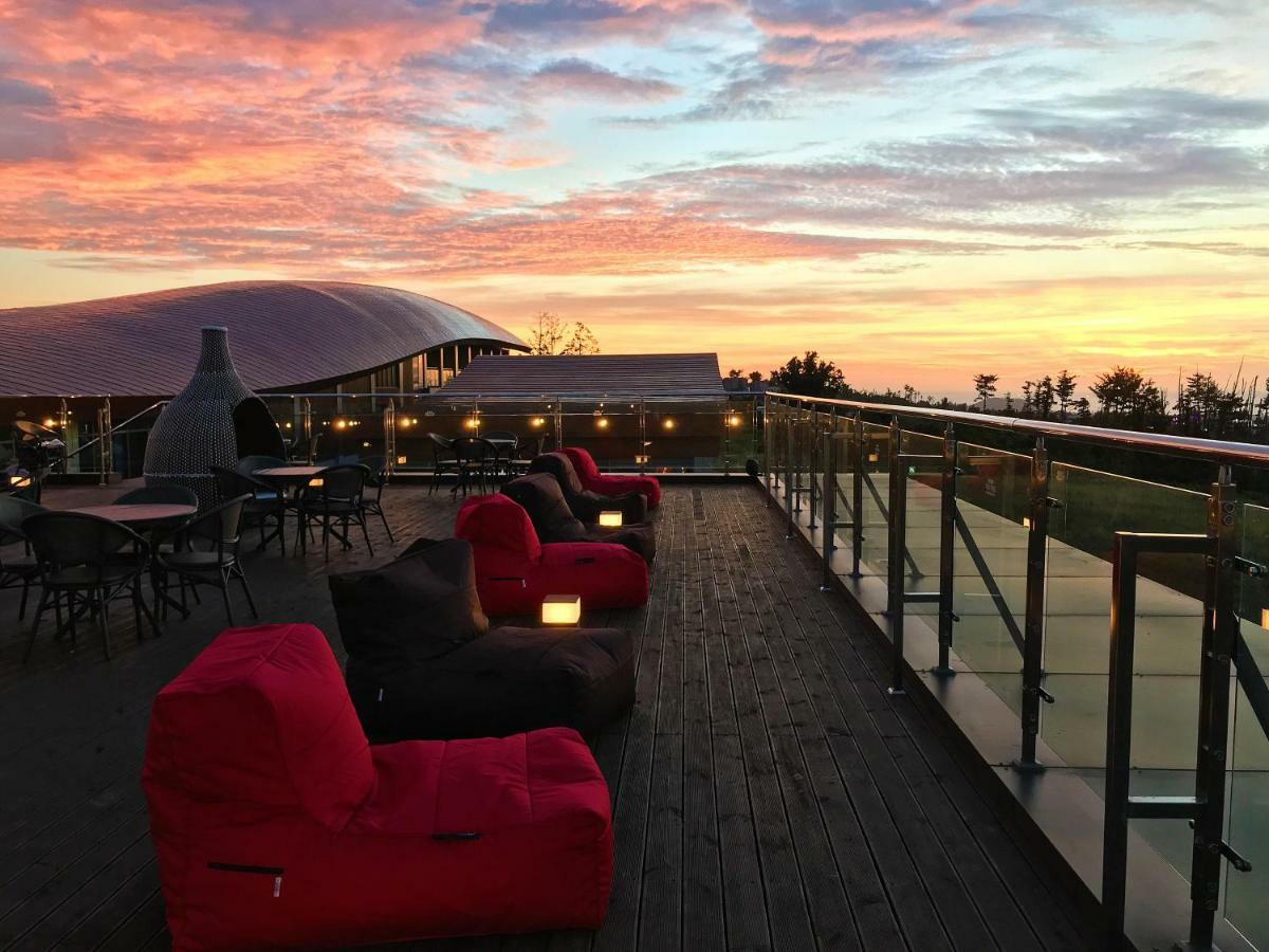 Camphortree Hotel And Resort Jeju Eksteriør billede